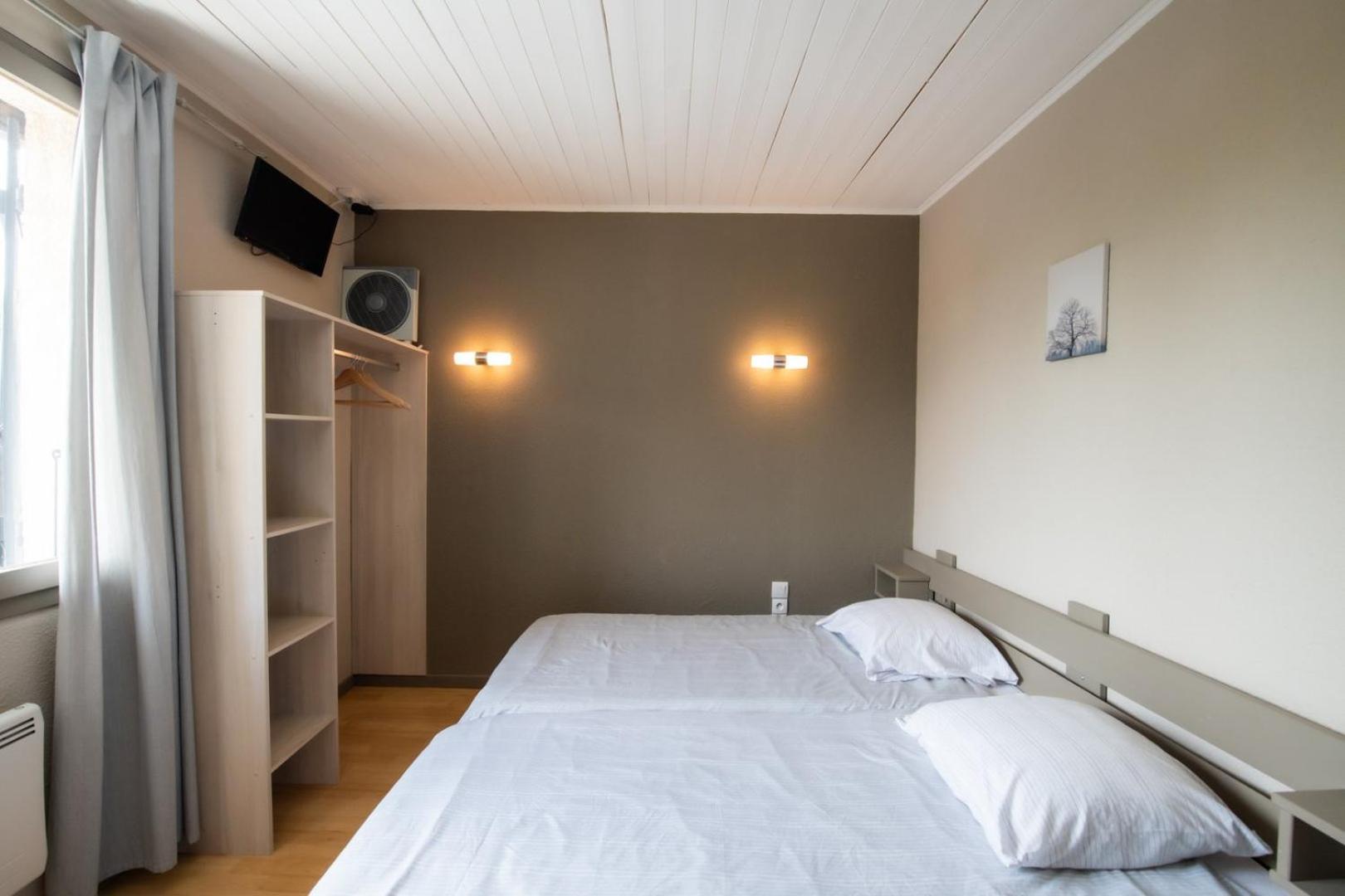 Chez Jostel - Chambre 5 Genay  ภายนอก รูปภาพ